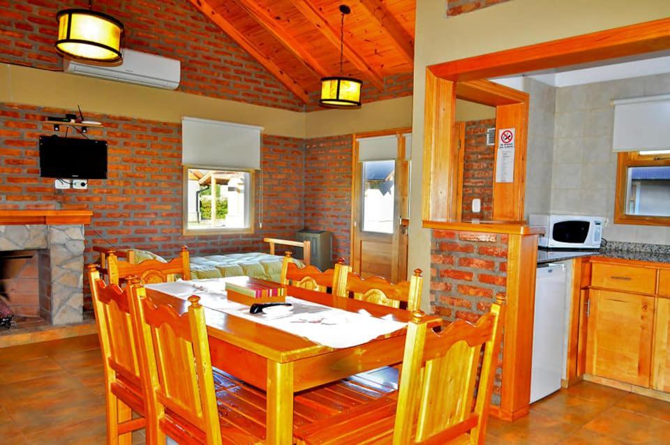 Hosteria Y Cabanas Land Park - Spa & Lodge Junín de los Andes Eksteriør bilde